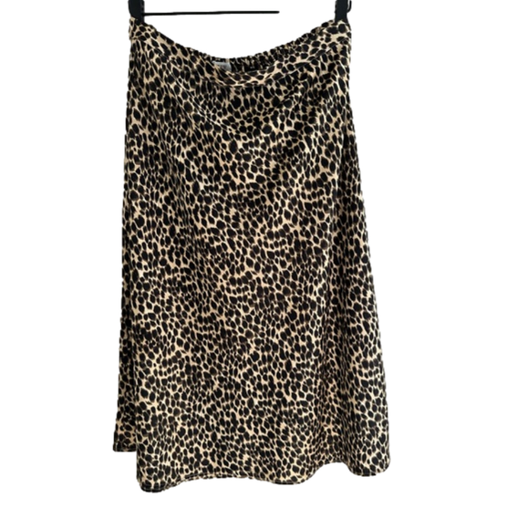 J. Crew Dresses & Skirts - J Crew Pull On Cheetah Print Midi Skirt Size Medium